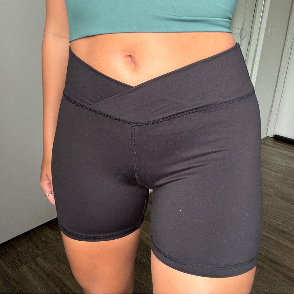 Crossover Biker Shorts